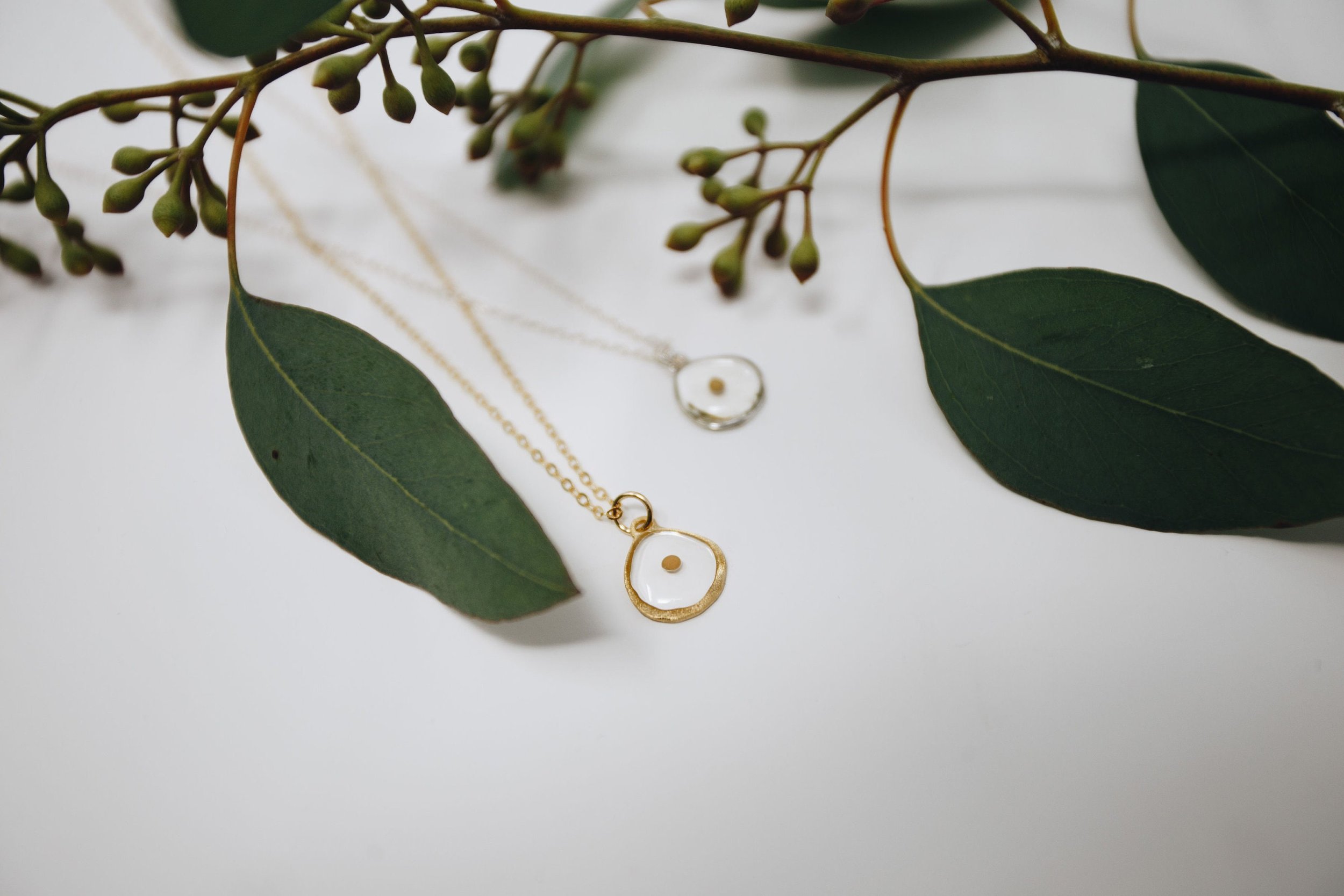 https://i.etsystatic.com/16711429/r/il/713d42/1752629226/il_fullxfull.1752629226_apts.jpg