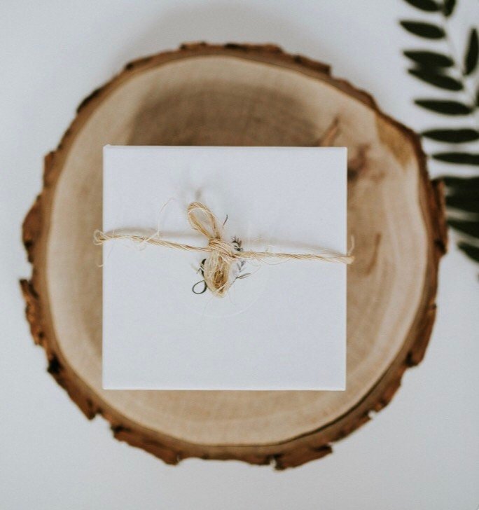 https://i.etsystatic.com/16711429/r/il/adbb5a/1894324679/il_fullxfull.1894324679_aa2t.jpg