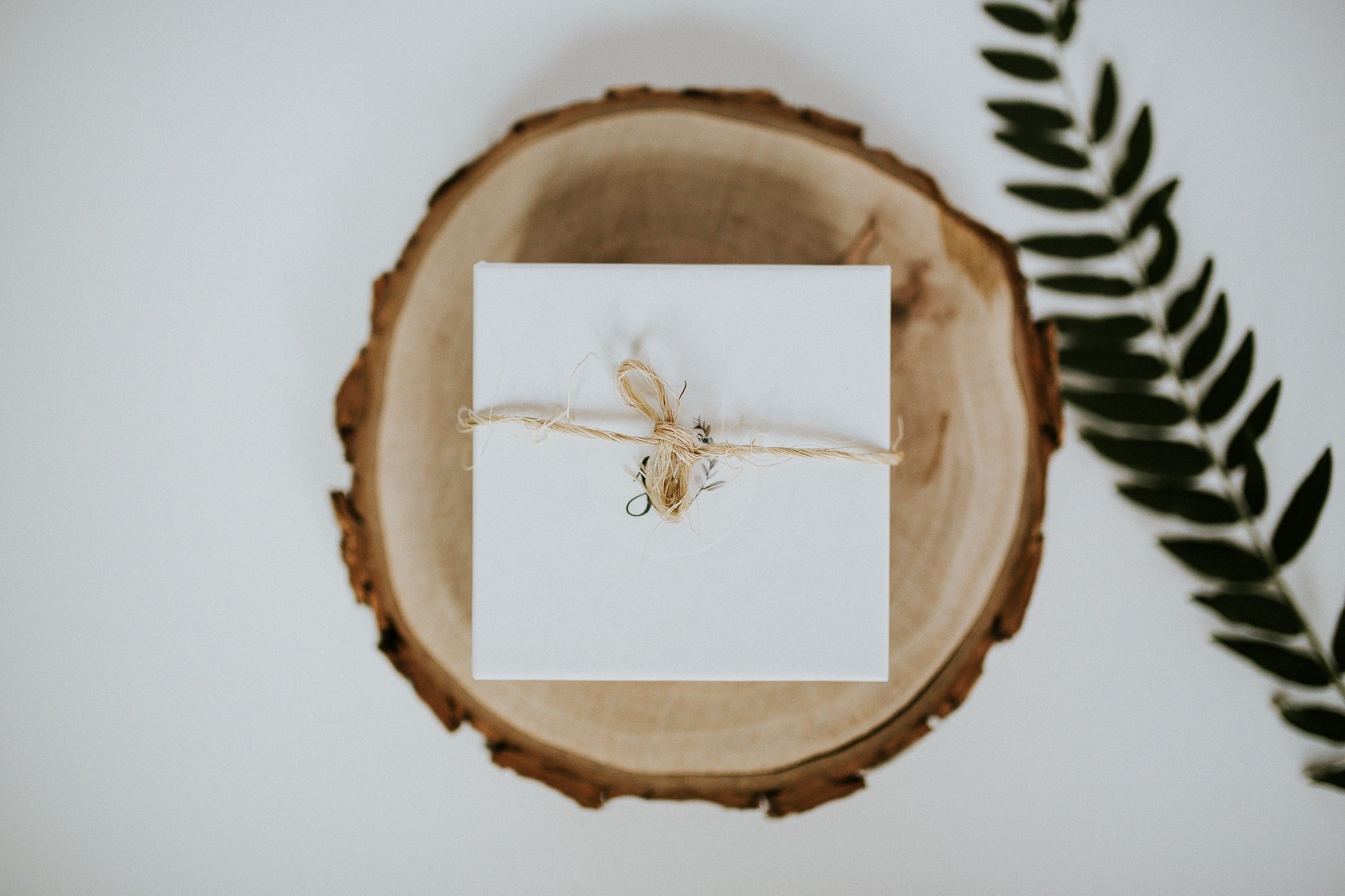 https://i.etsystatic.com/16711429/r/il/49c948/1800061943/il_fullxfull.1800061943_onvg.jpg