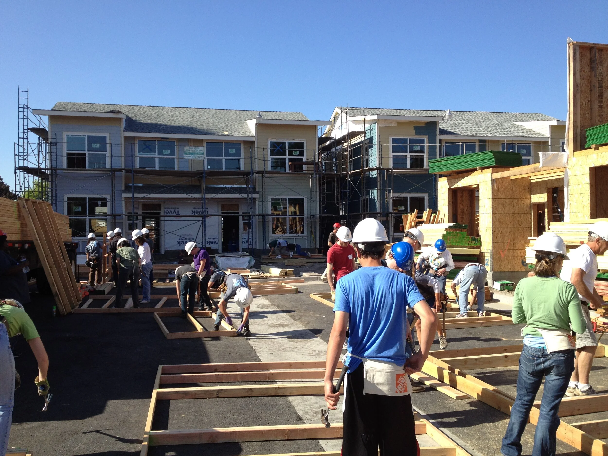  General contractor Habitat for Humanity East Bay/Silicon Valley, Structural engineer  St. Onge &amp; Associates , Civil engineer  Carlson Barbee &amp; Gibson Inc. , Landscape architect David Widelock. 