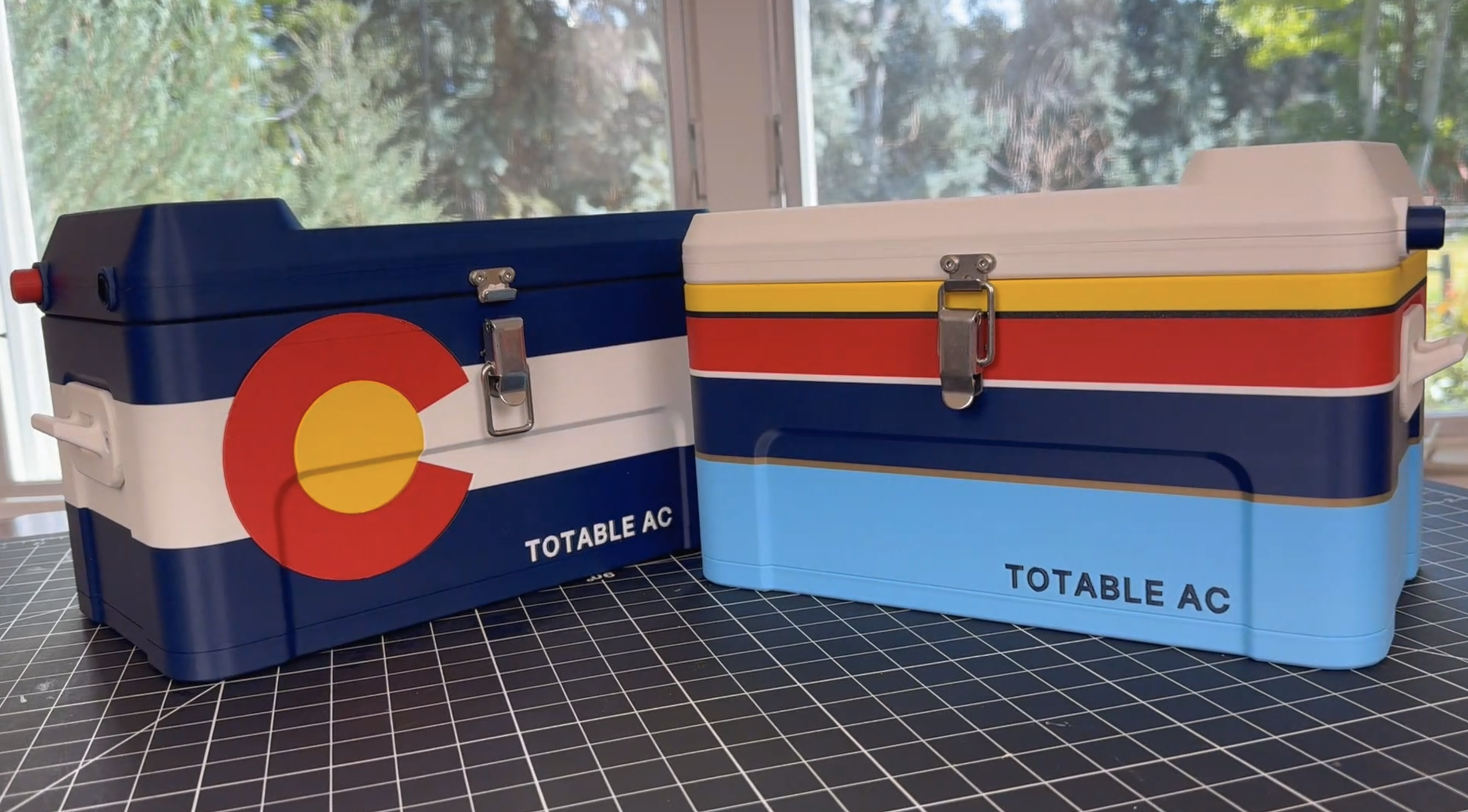 Exploration of various colorways using 3d printing.
