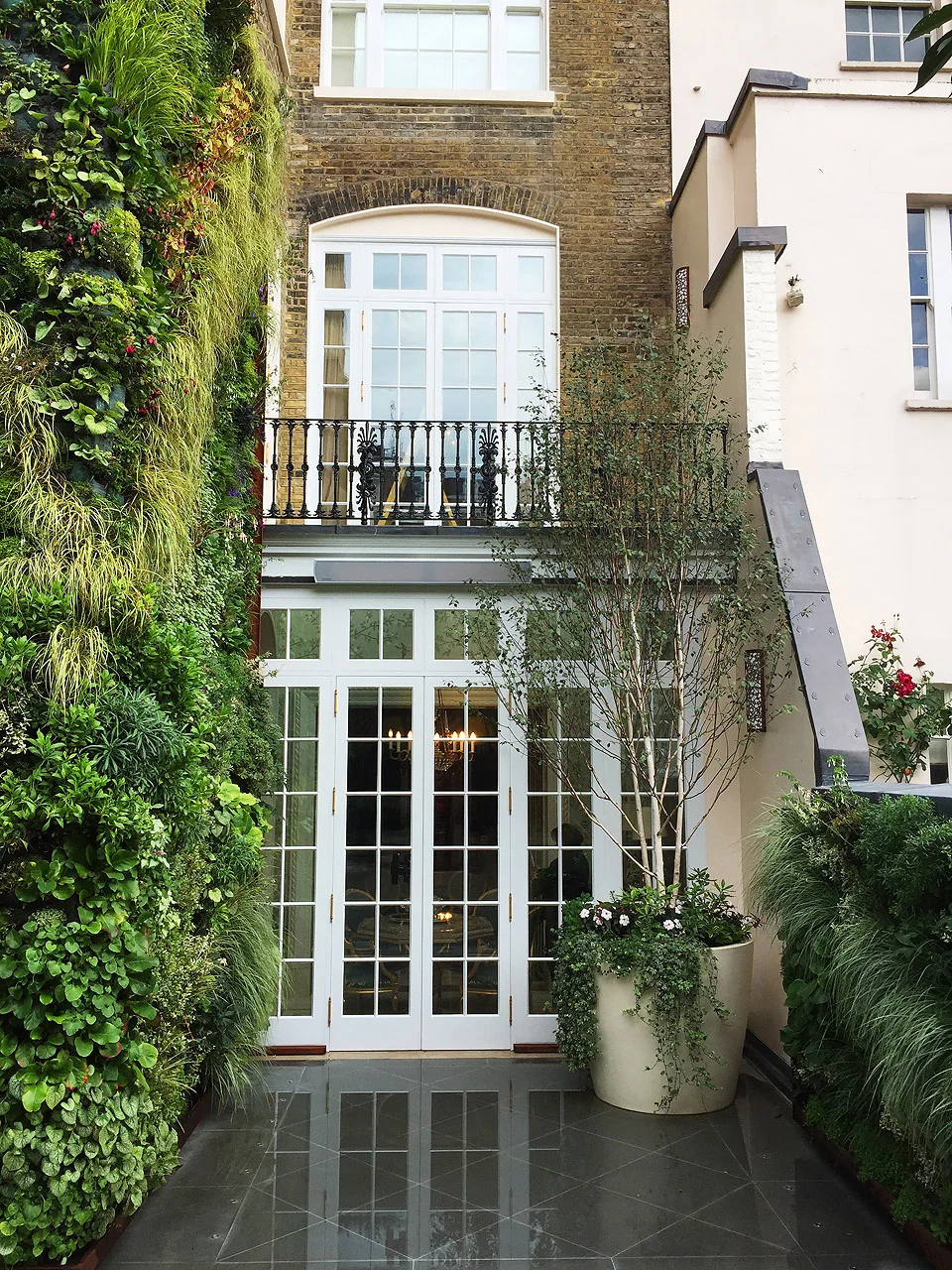 Eaton Square 7.jpg