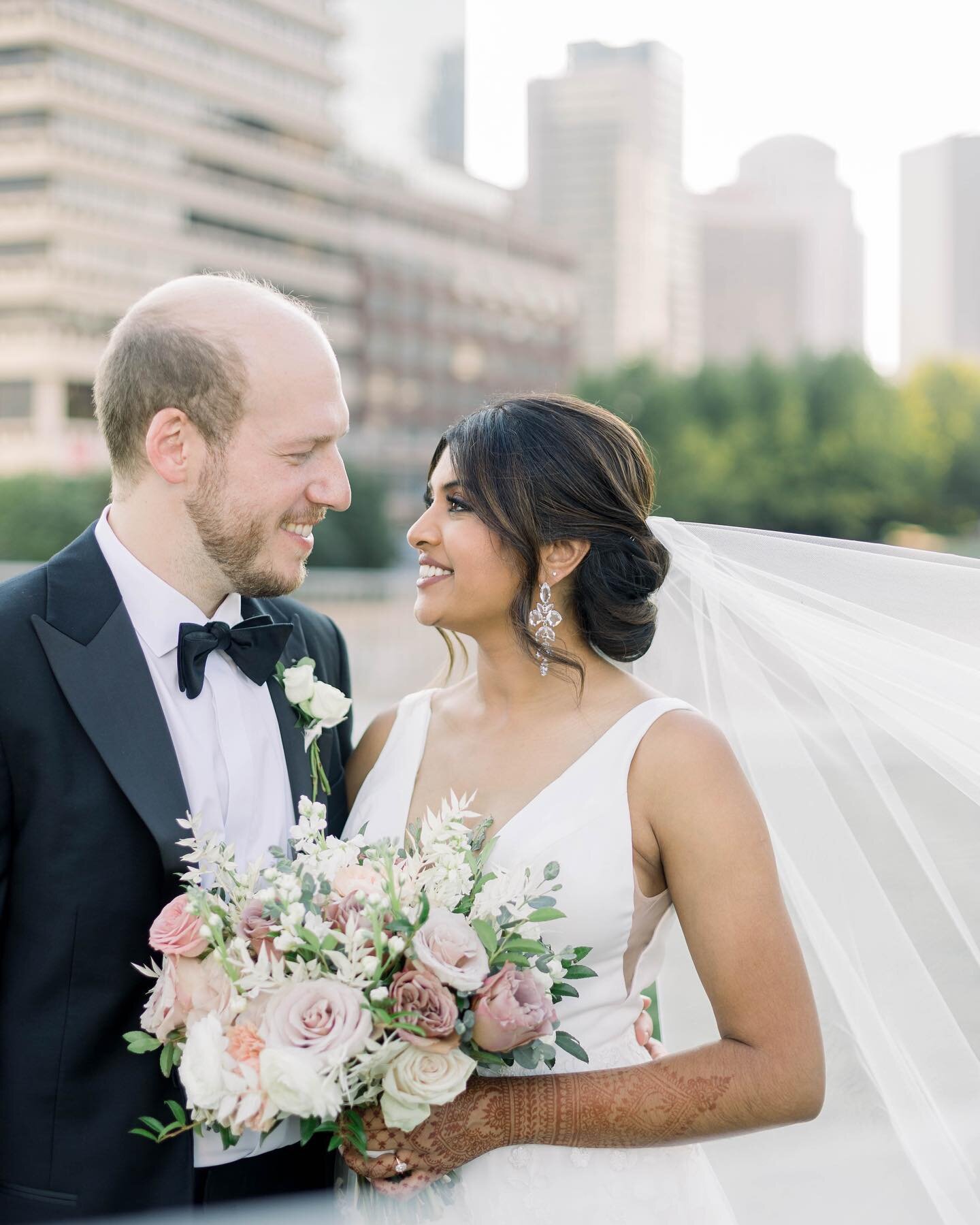 Reliving Shamaita and Joni&rsquo;s wedding weekend through these stunning photos by @chosenphotographyphotos. 😍And yes&mdash; I said wedding WEEKEND. Together with their families, they celebrated with both a traditional Bengali and Jewish ceremony. 