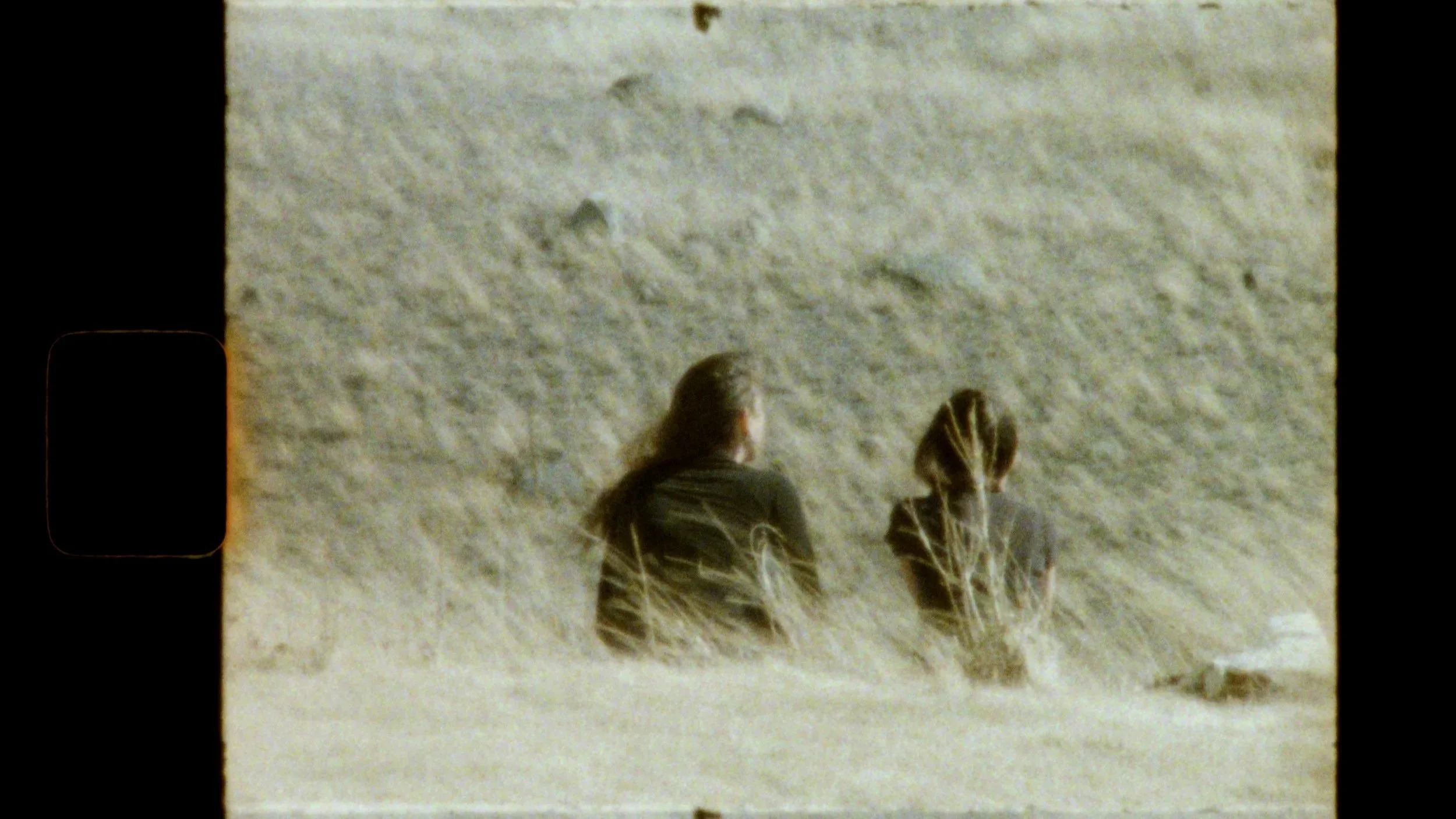 Lenz+S8mm+ECN+3k+OS+0409a.mov.00_09_09_10.Still009+copy.jpg