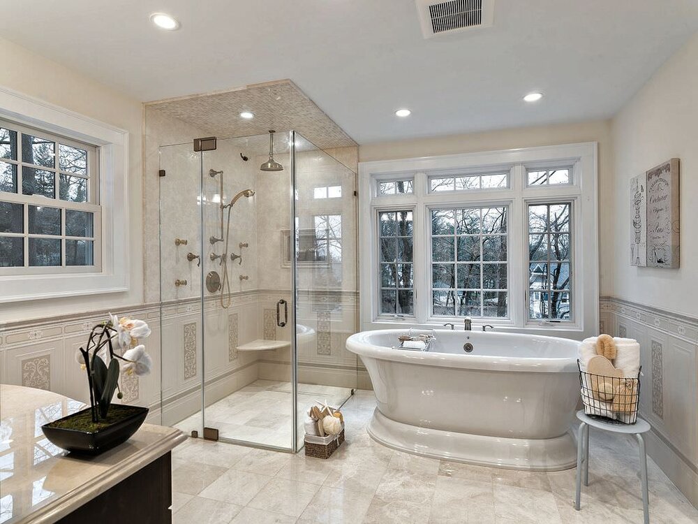Cost Of Bathroom Remodeling In Chicago Titan Painters - What Does A Master Bathroom Remodel Cost