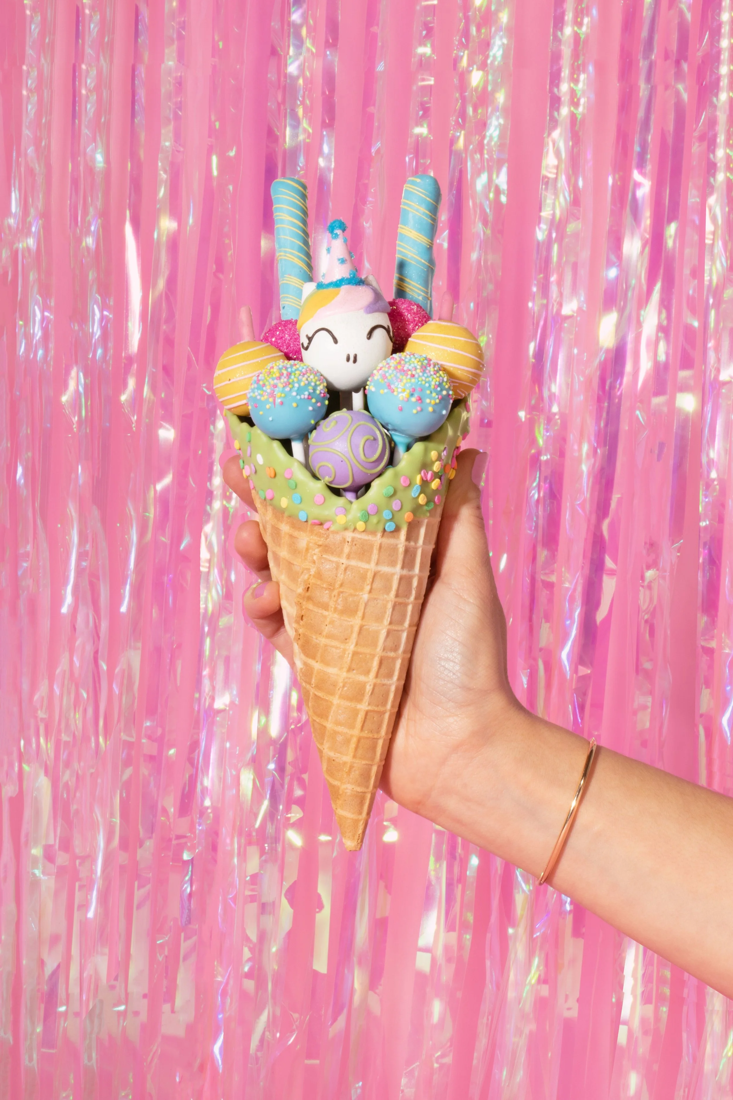 Photo Credit: Colors Collective & Dessert Goals