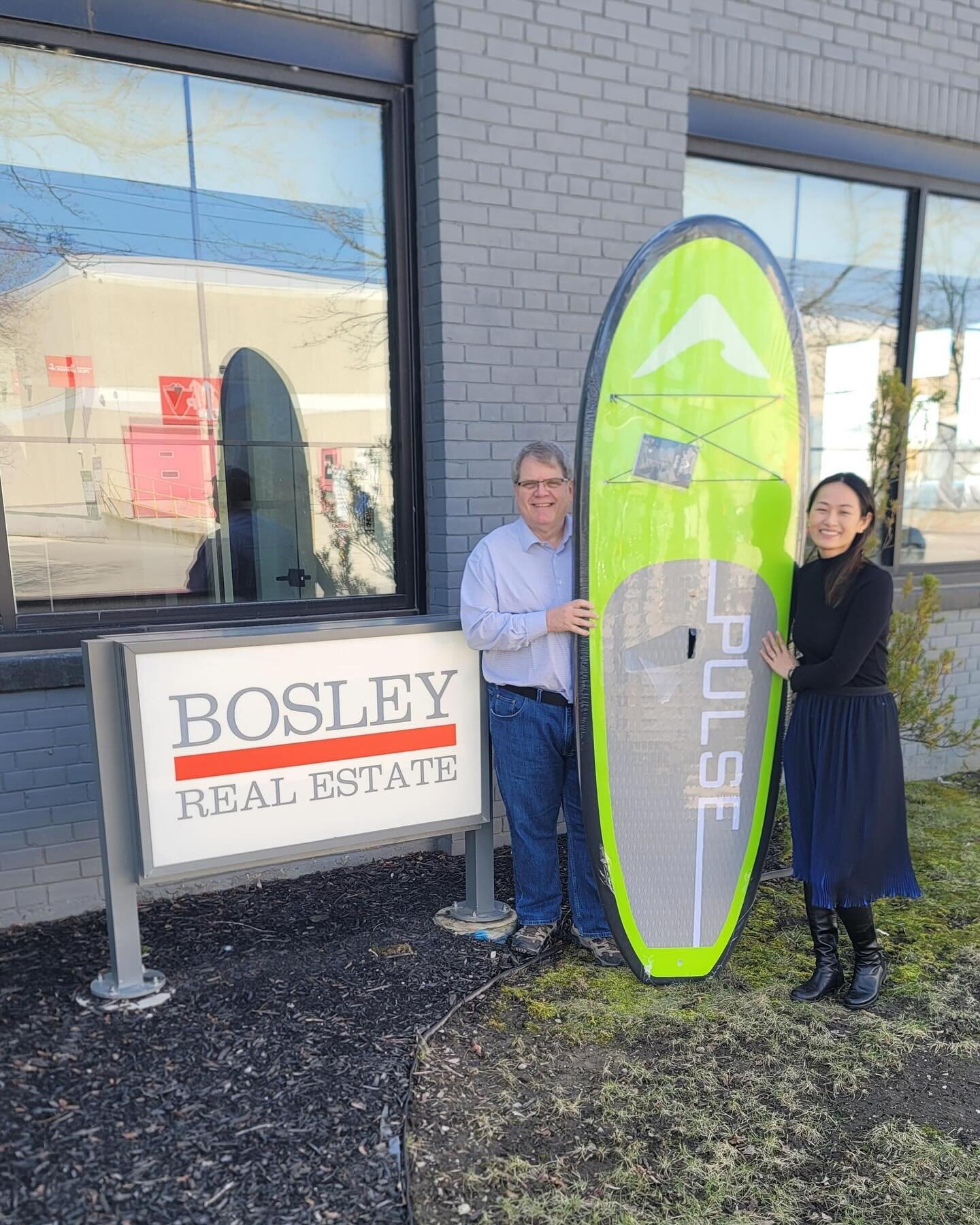 Congratulations to Bosley Real Estate&rsquo;s grand prize random draw winner at the Spring Cottage Life Show! 🏖️

It was an absolute pleasure connecting with all the show attendees, sharing our knowledge, showcasing our listings and most importantly