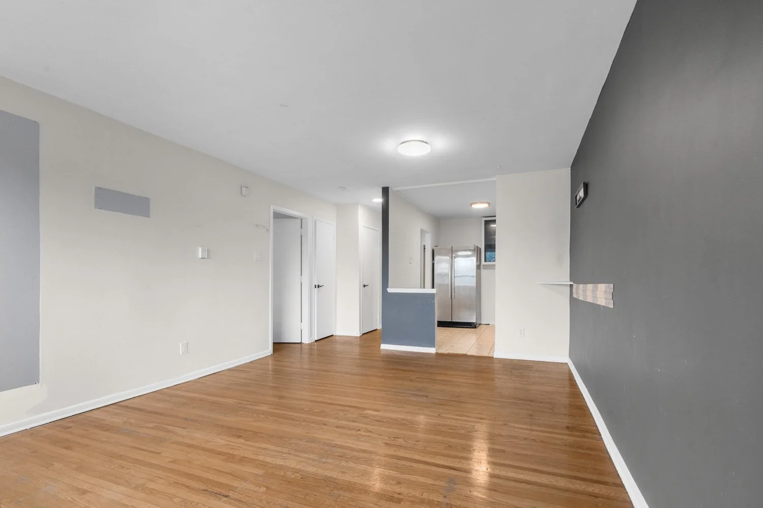 3524 Bathurst St_034.jpg