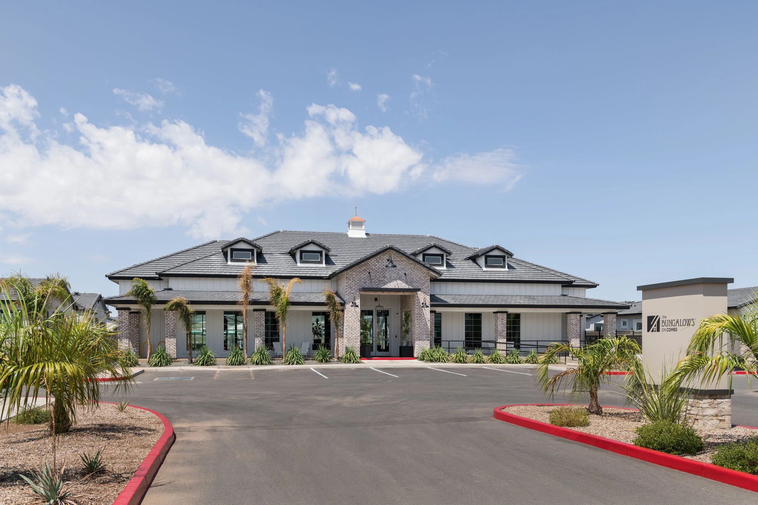 20250815_CJ Tronnier Gershon_Bungalows on Combs_0737.jpg