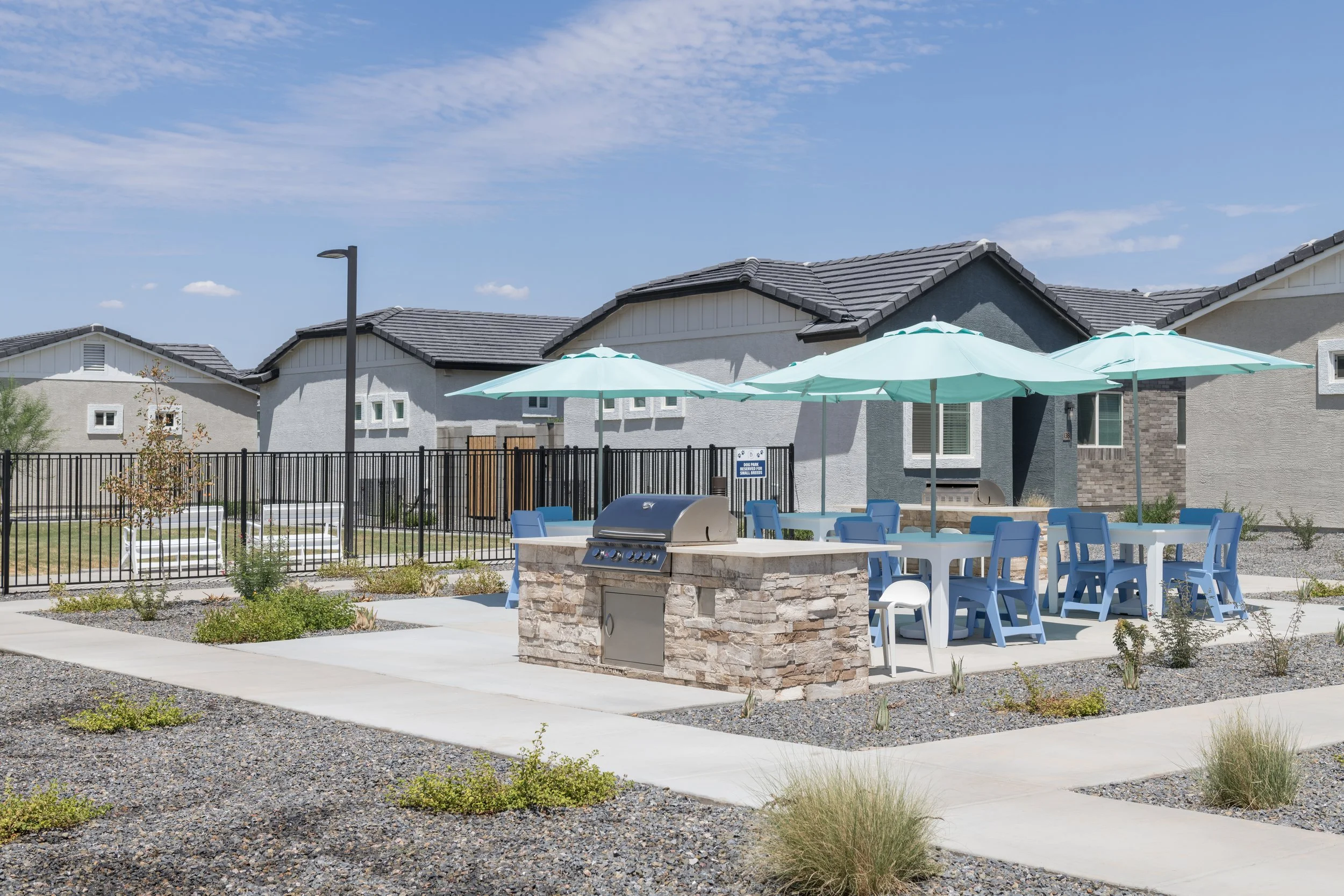 20250815_CJ Tronnier Gershon_Bungalows on Combs_0886.jpg