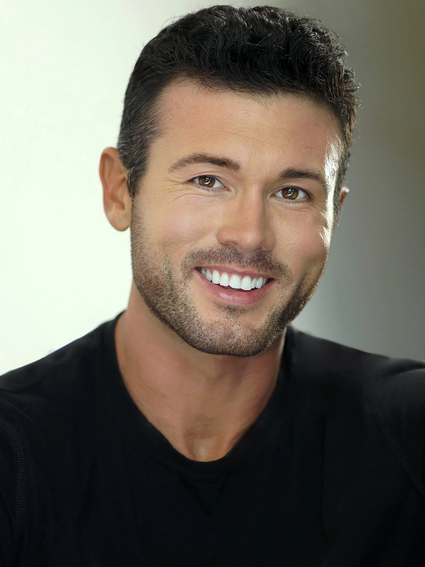 ZAC- WEBSITE PRINT 000A8429.jpg