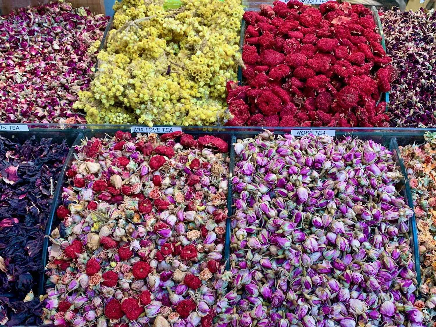 Colorful, dried flowers in the Grand Bazaar