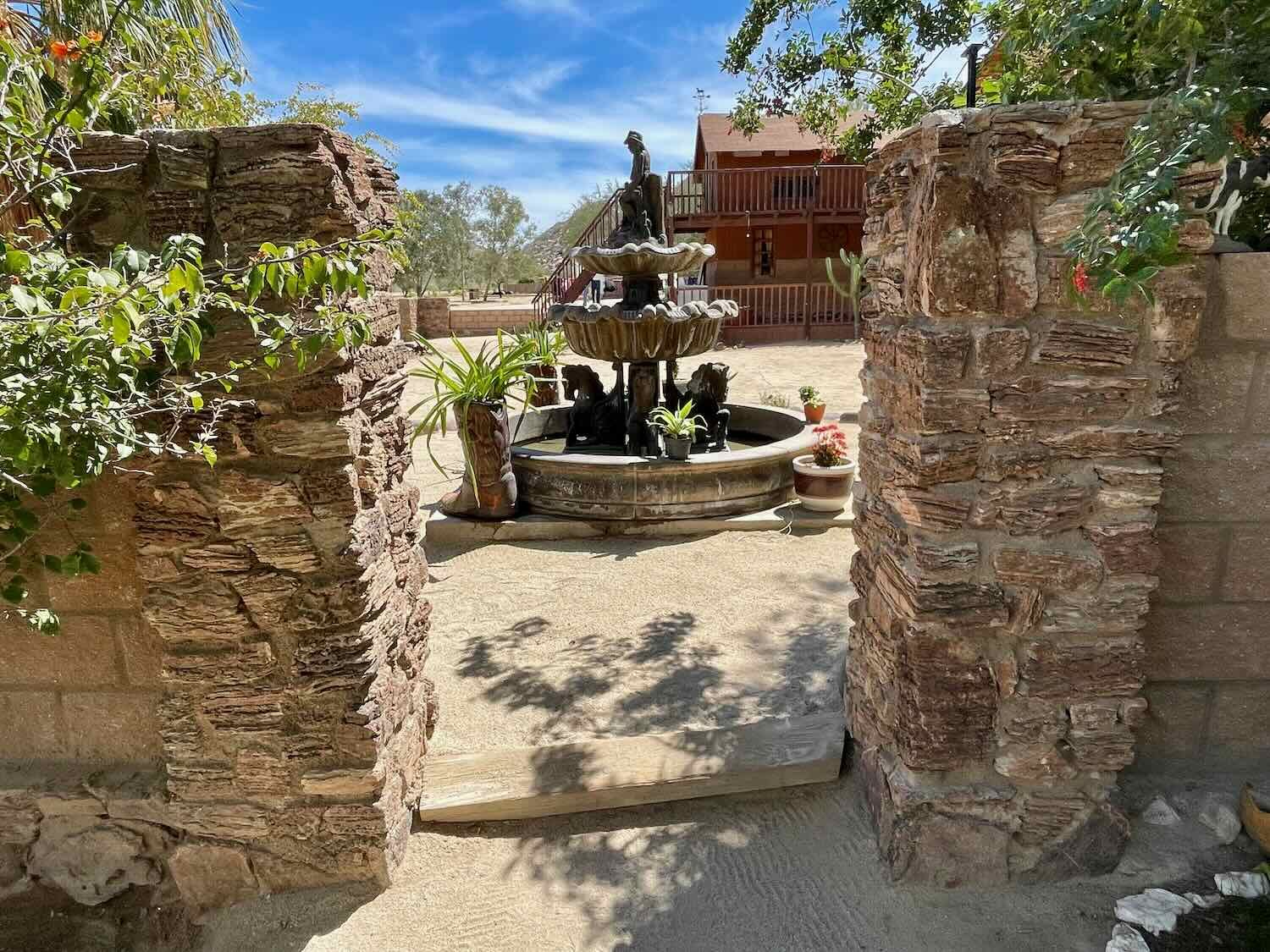 A tranquil retreat in the desert