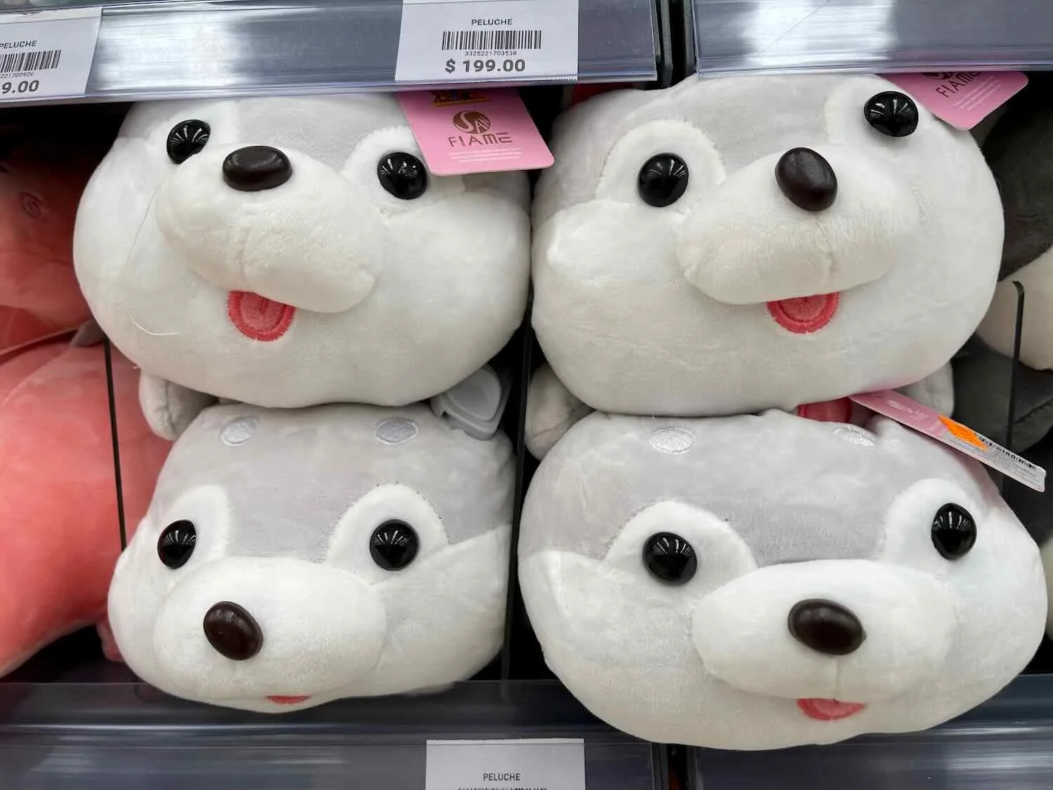 Happy toys for sale near the Plaza Principál