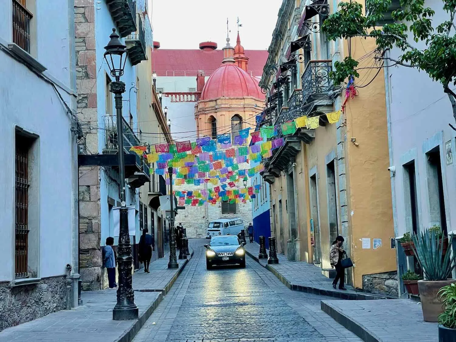 City of Guanajuato, Mexico. Copyright © 2019-2023 Pedals and Puffins. 