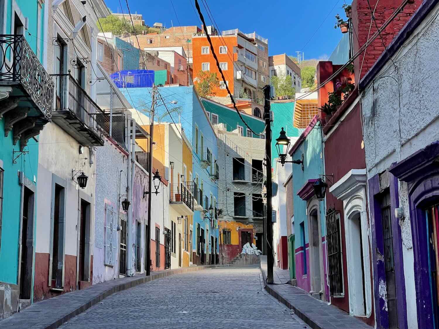  City of Guanajuato, Mexico. Copyright © 2019-2023 Pedals and Puffins. 