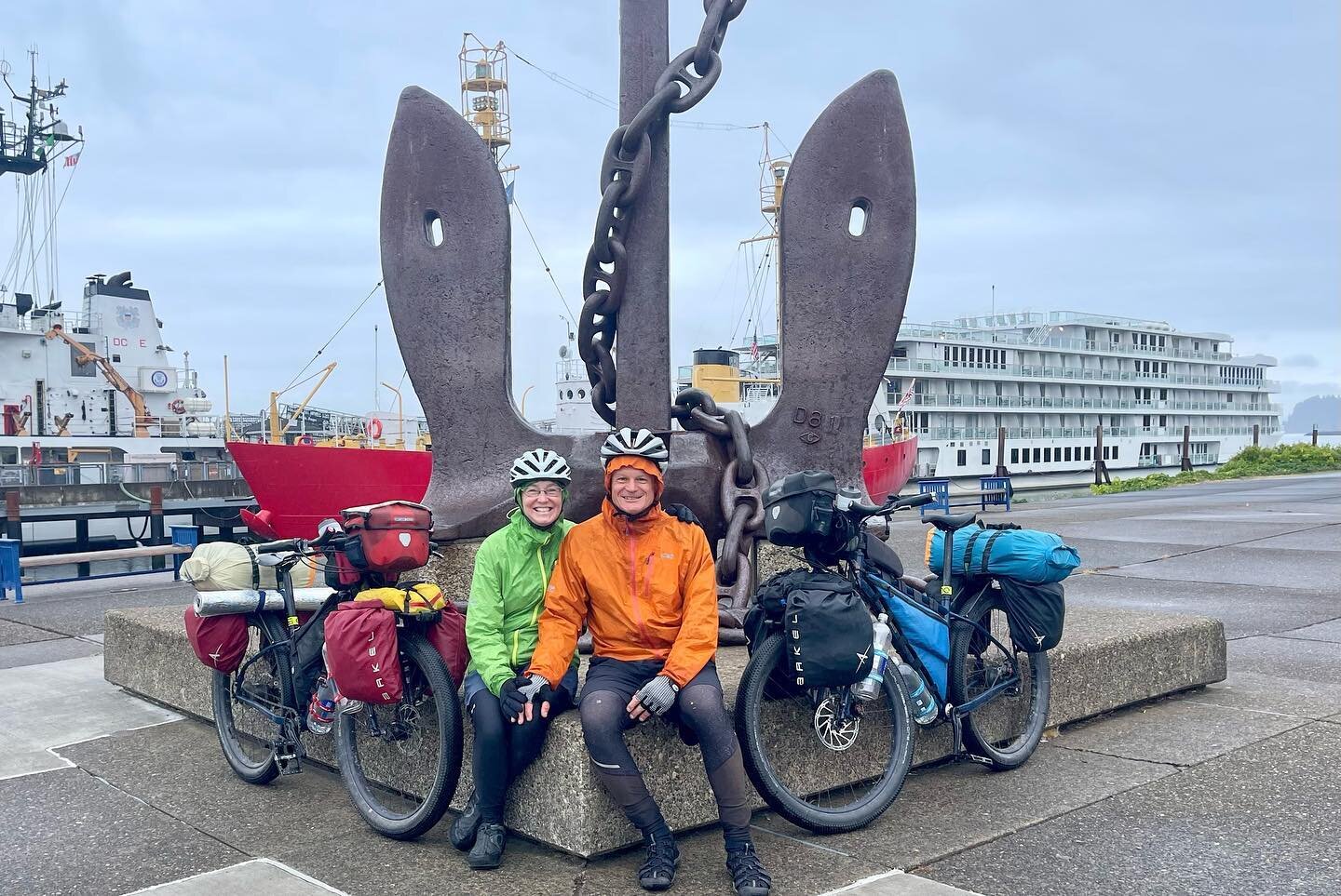 In Oregon we revisited Astoria at the mouth of the Columbia River and the town of Seaside.  We visited both towns when we crossed America on the TransAmerica Bike Route in 2018.  We saw some wonderful coastline and had some interesting wildlife sight
