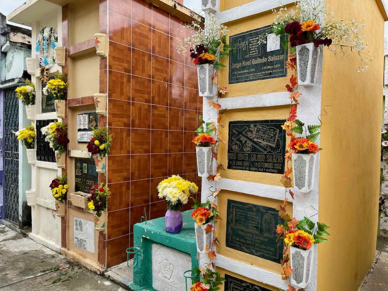 Municipal Cemetery, All Souls Day