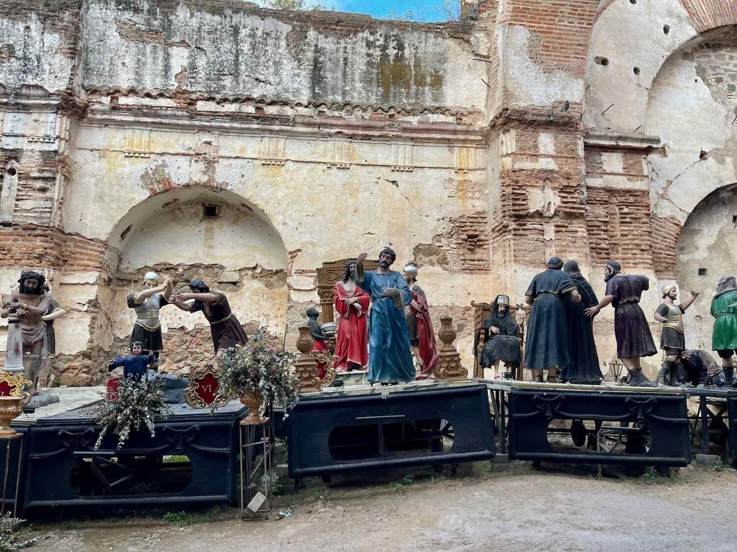 Dioramas depicting the life of Jesus, on floats used during a Christmas season parade