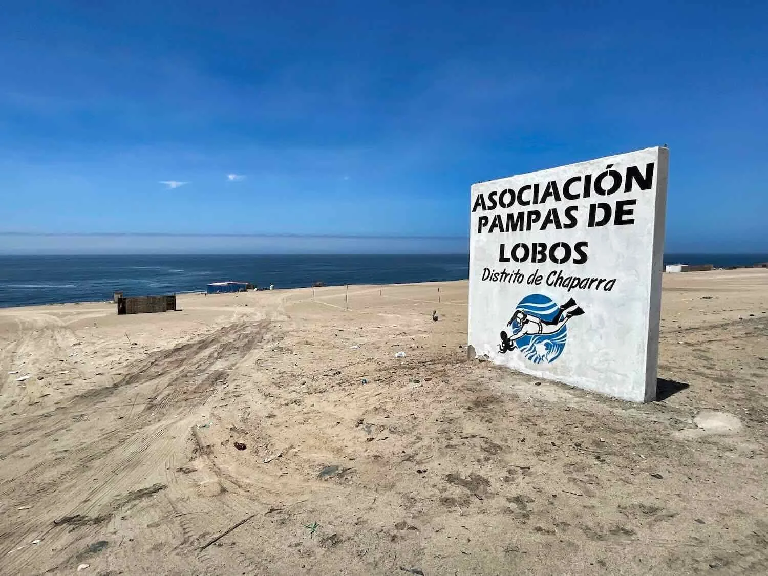 The Pampas de Lobos Association seemed to be an organization of octopus fishermen (guessing from the sign)