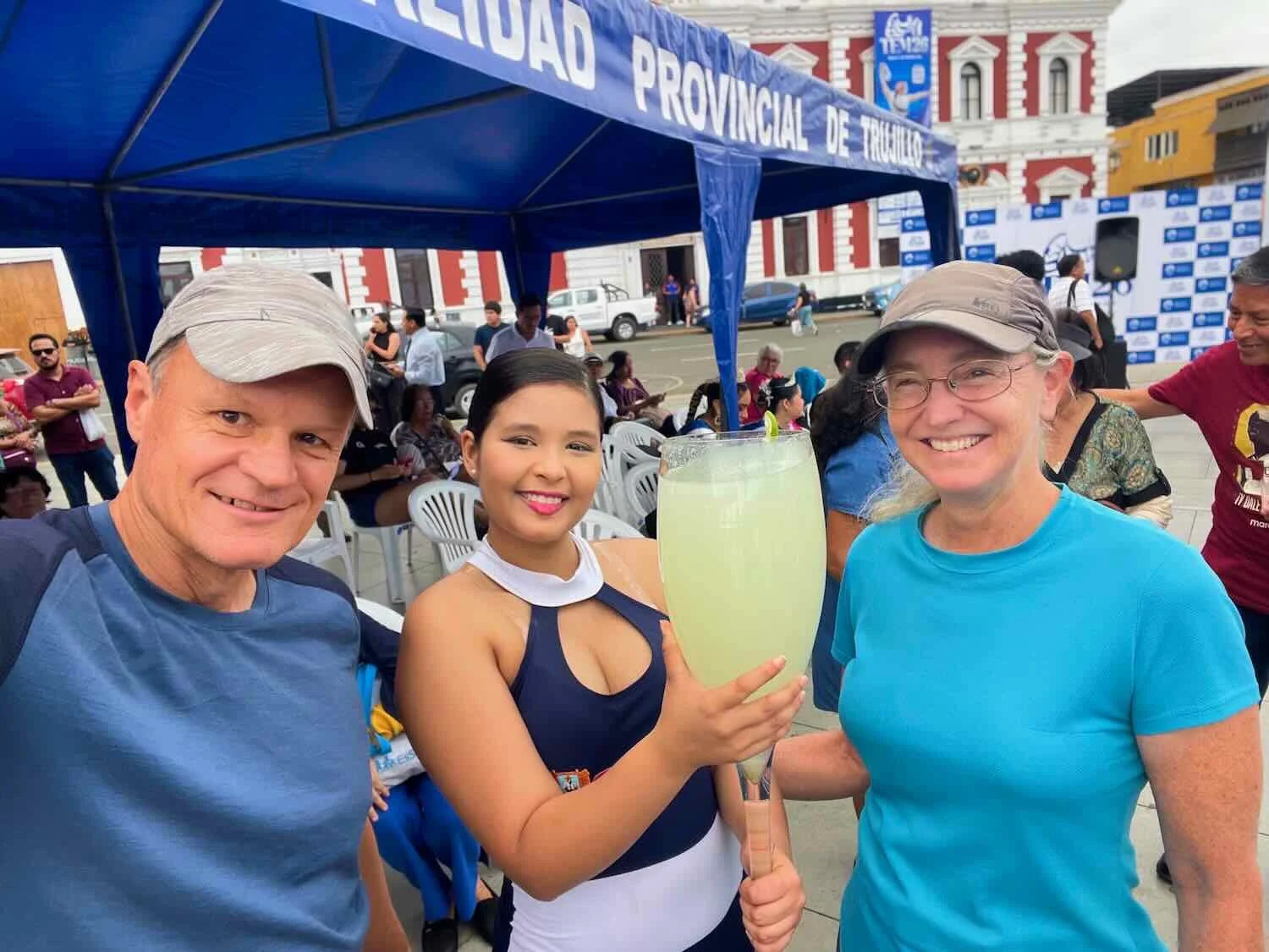 A big glass of the national cocktail on National Pisco Sour Day