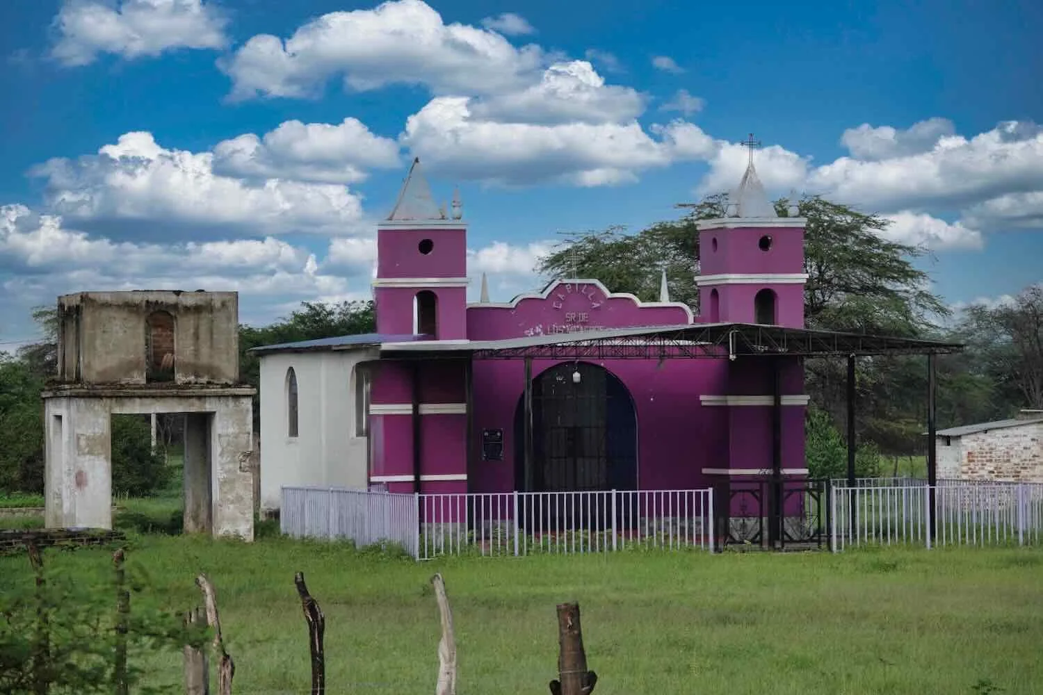 Chapel Sr. de Los Milagros