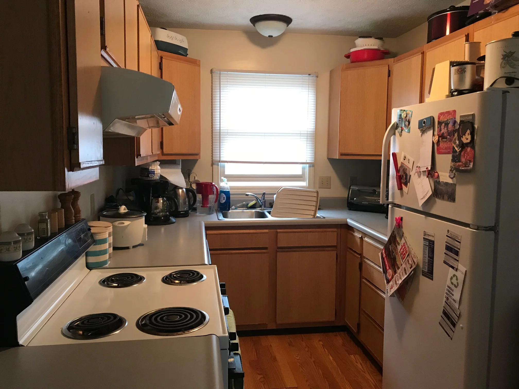 1510 kitchen_.jpg