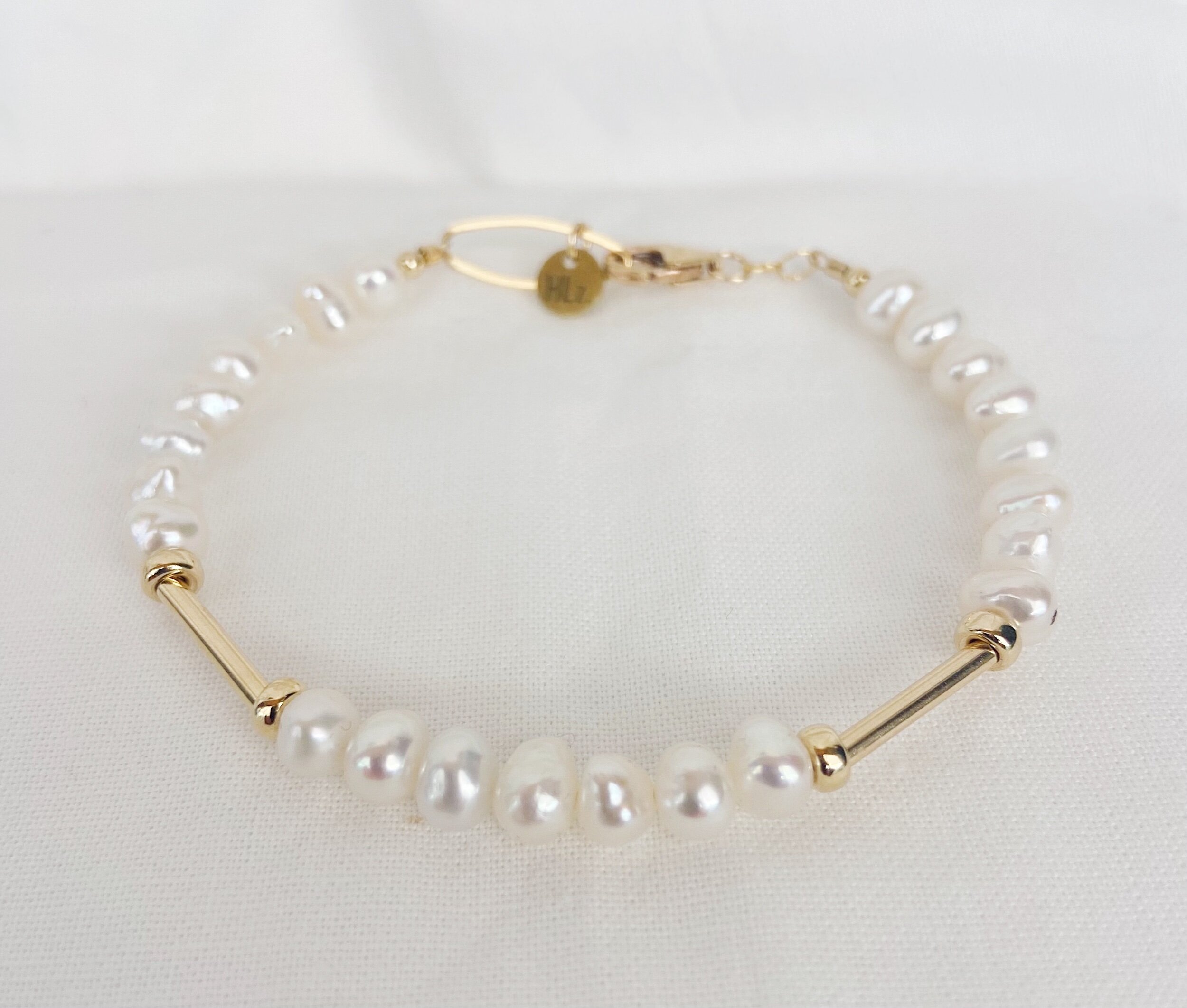 65C23F3E-1B5D-45A2-B5F8-EF9E028AA25F