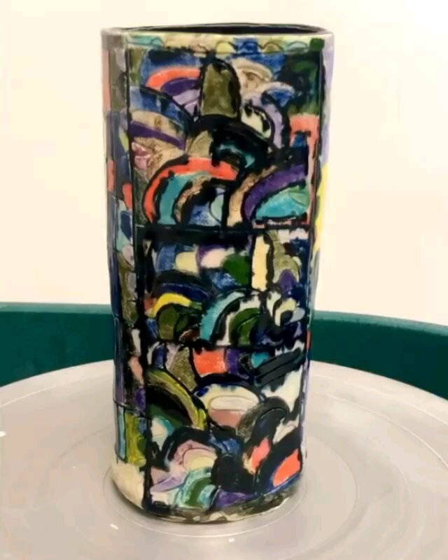 A few finished pieces by Chris Brown! Ceramic vase and a 🌈 painting measuring 15 x 11 inches drawn with paint pens.
.
.
.
.
.
.
.
.
#paintpens #gelpenart #ceramic #ceramicvase #vase #diyvase