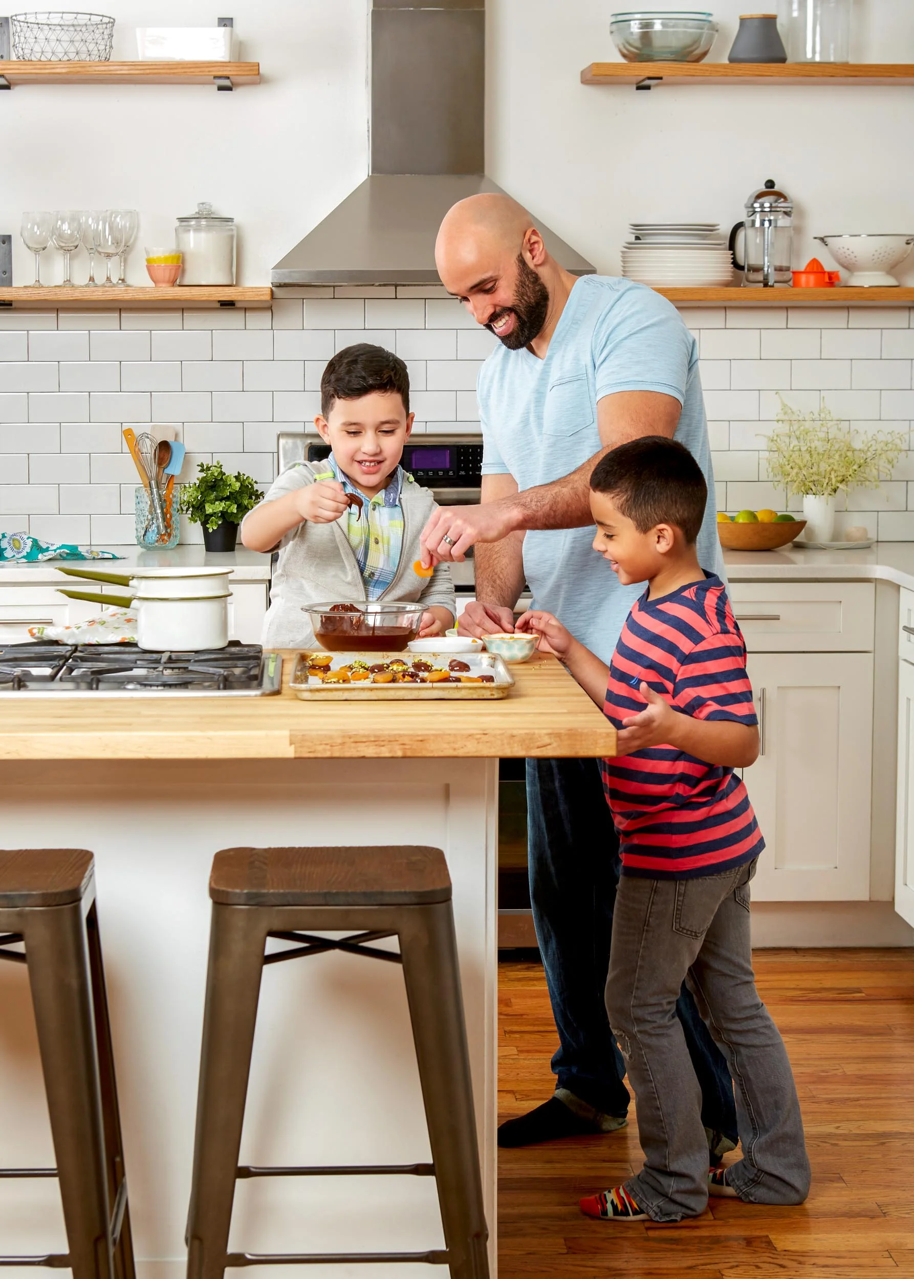 KidsInTheKitchen_MothersDay_340_composited_web.jpg