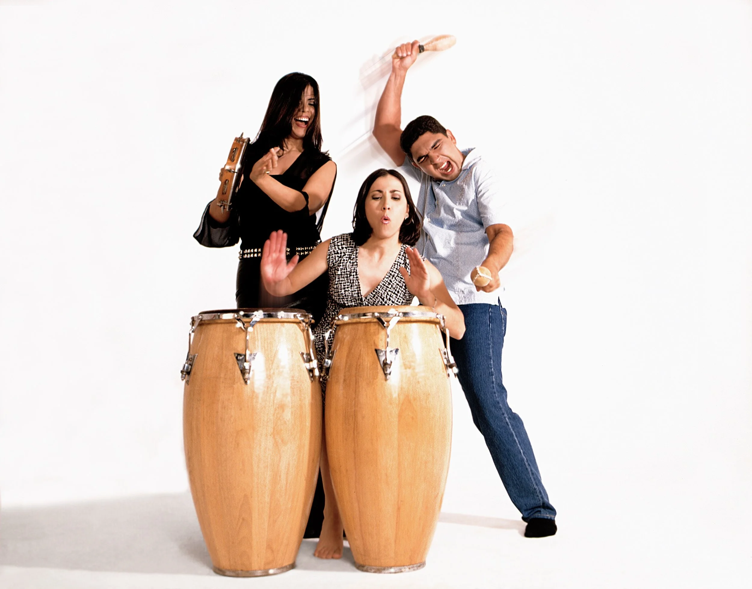 los tres-musica JPEG.jpg