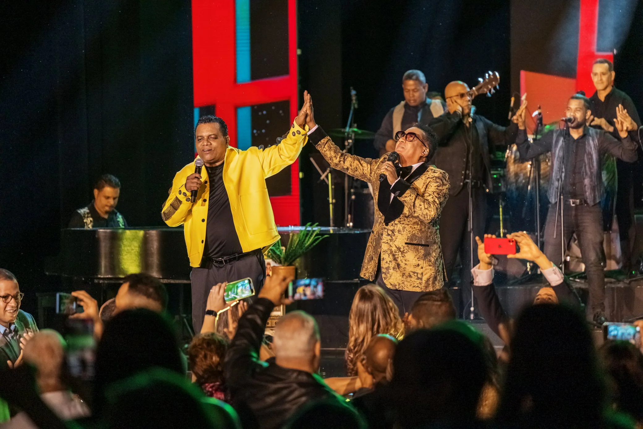 PRISMA - 29 DICIEMBRE 2022 -  cocoband 35 aniversario-650.jpg