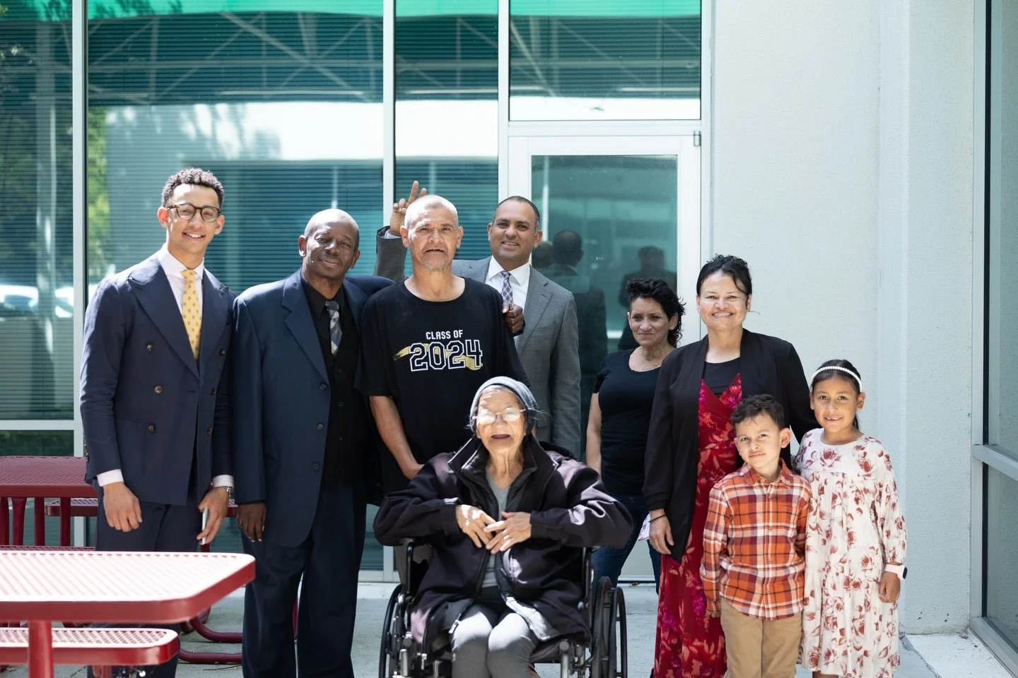 Before service even begins there are faithful people showing up, ready to serve and set the atmosphere for God to move! We love Sundays!! 🙌🏼