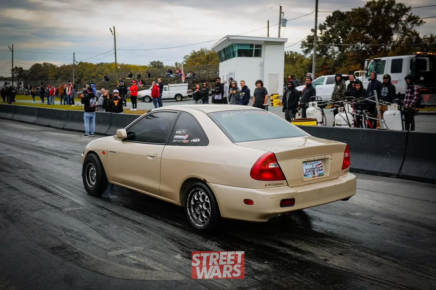 Our season closer is coming up! 
#Streetwars will feature tons of Import &amp; Domestic vehicles. It&rsquo;s going down on Sunday October 27th at @cecilcountydragway! Drag racing &amp; car show all day long, open to all cars, trucks, and bikes!

Even