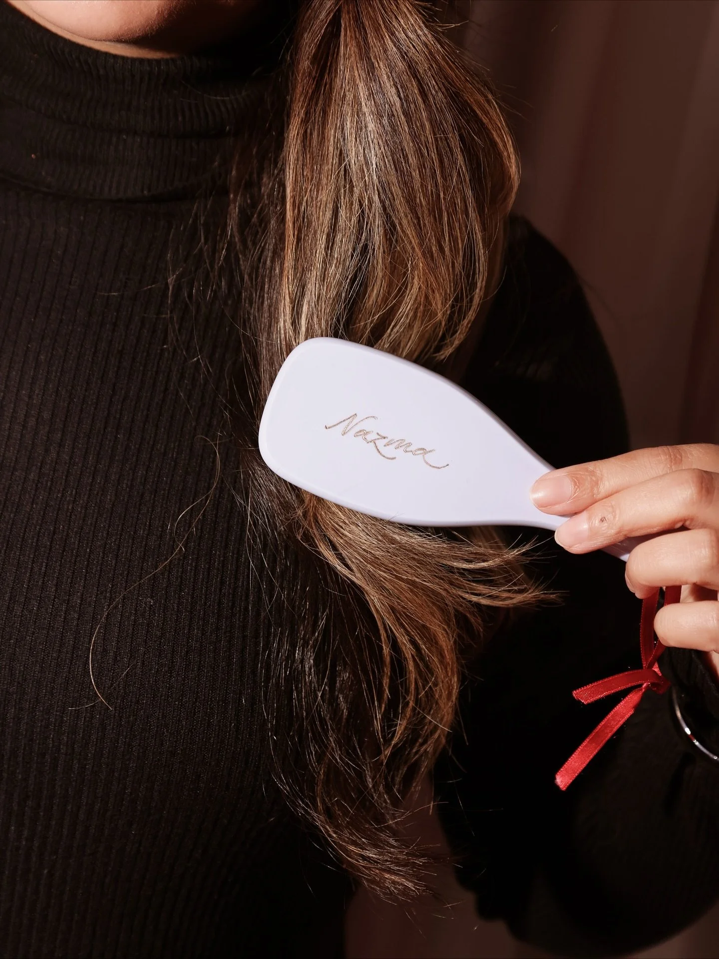 Engraving hairbrushes for @tangleteezer with @willowrosestudio 🖤

This was such a fun and very busy event! We engraved over 100 brushes between us throughout the evening it was non stop! 

So happy with how they turned out 🖤

Thank you so much for 