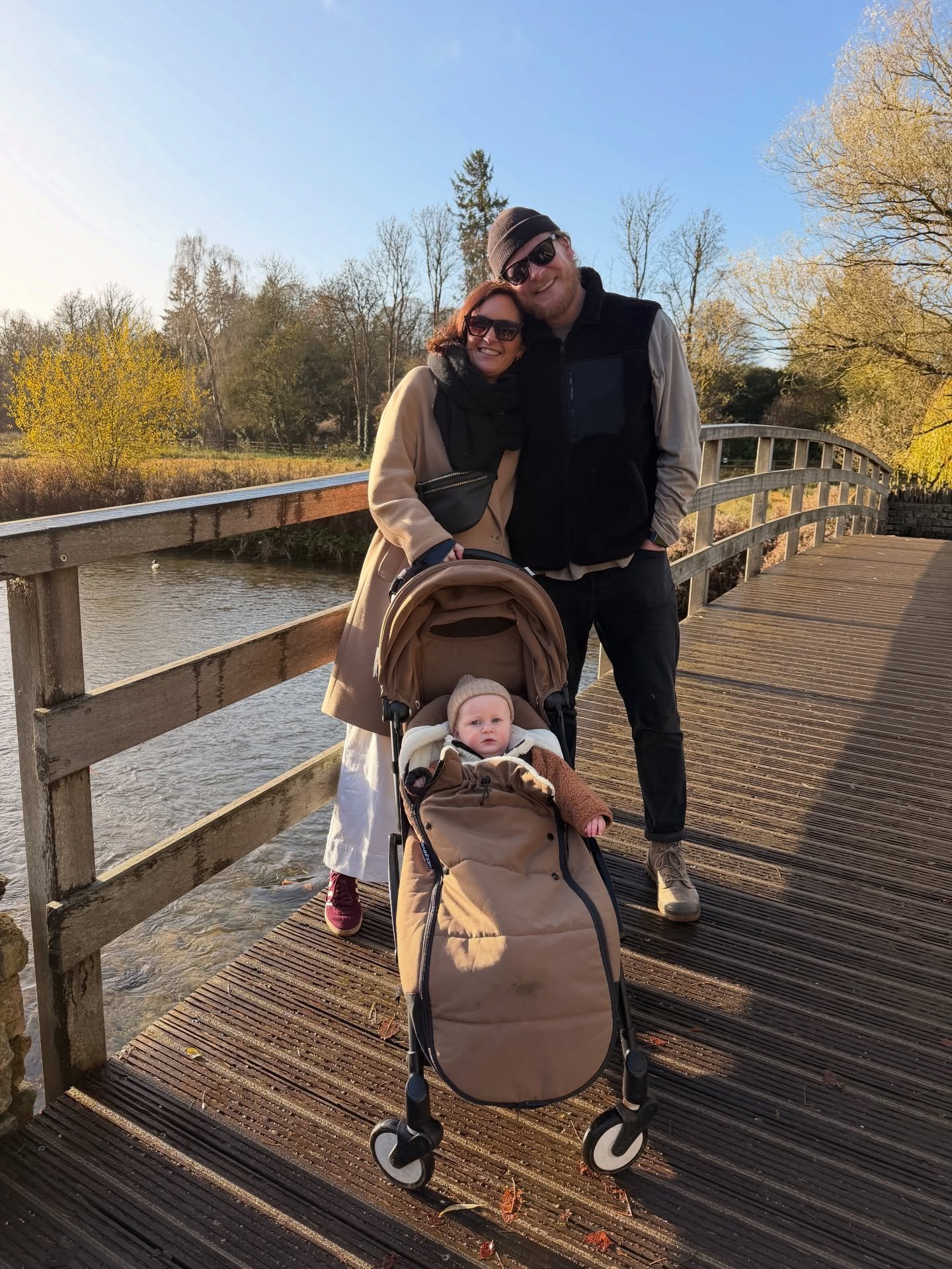 When you have a work trip and turn it into a mini family holiday ☺️

When I was asked to teach 2 corporate bauble decorating workshops back to back with 50 people in each in the Cotswolds I jumped and the chance and obviously immediately came to the 