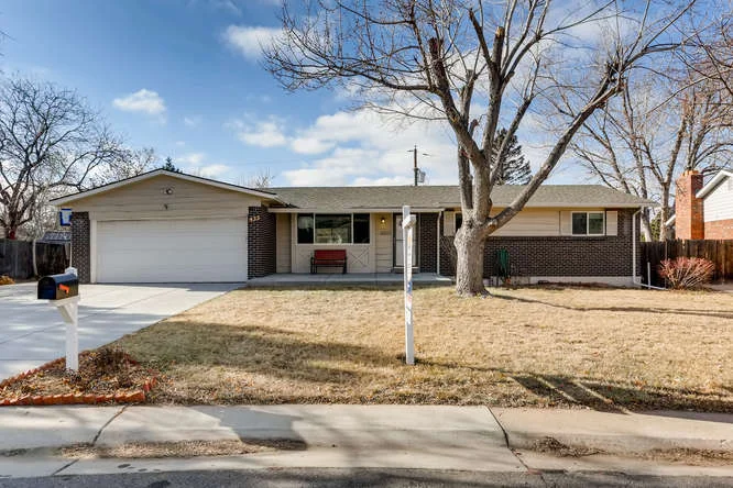 433 S Uvalda Circle Aurora CO-small-001-26-Exterior Front-666x444-72dpi.jpg