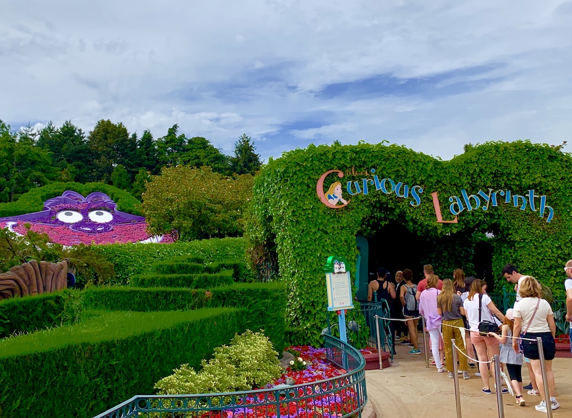 Sleeping Beauty Castle at Disneyland Paris - Video — Park Rovers