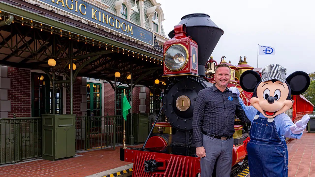 Photos/Video: Walt Disney World Railroad Reopens at the Magic Kingdom 