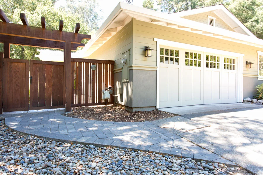 30_QueensBrook-Place_Orinda_Exterior3_DBP_Web.jpg