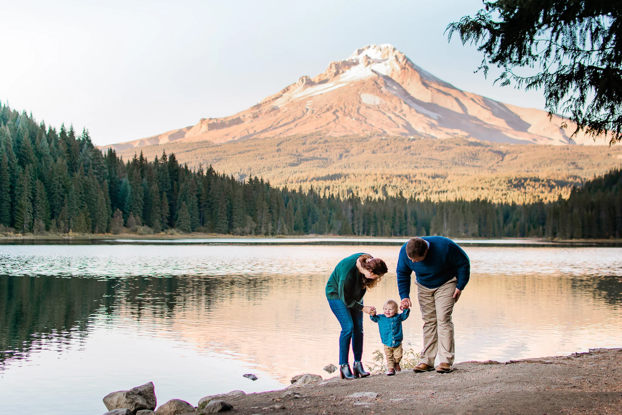 How to Prepare Your Toddler for a Successful Family Photoshoot | Trillium Lake Family Photos