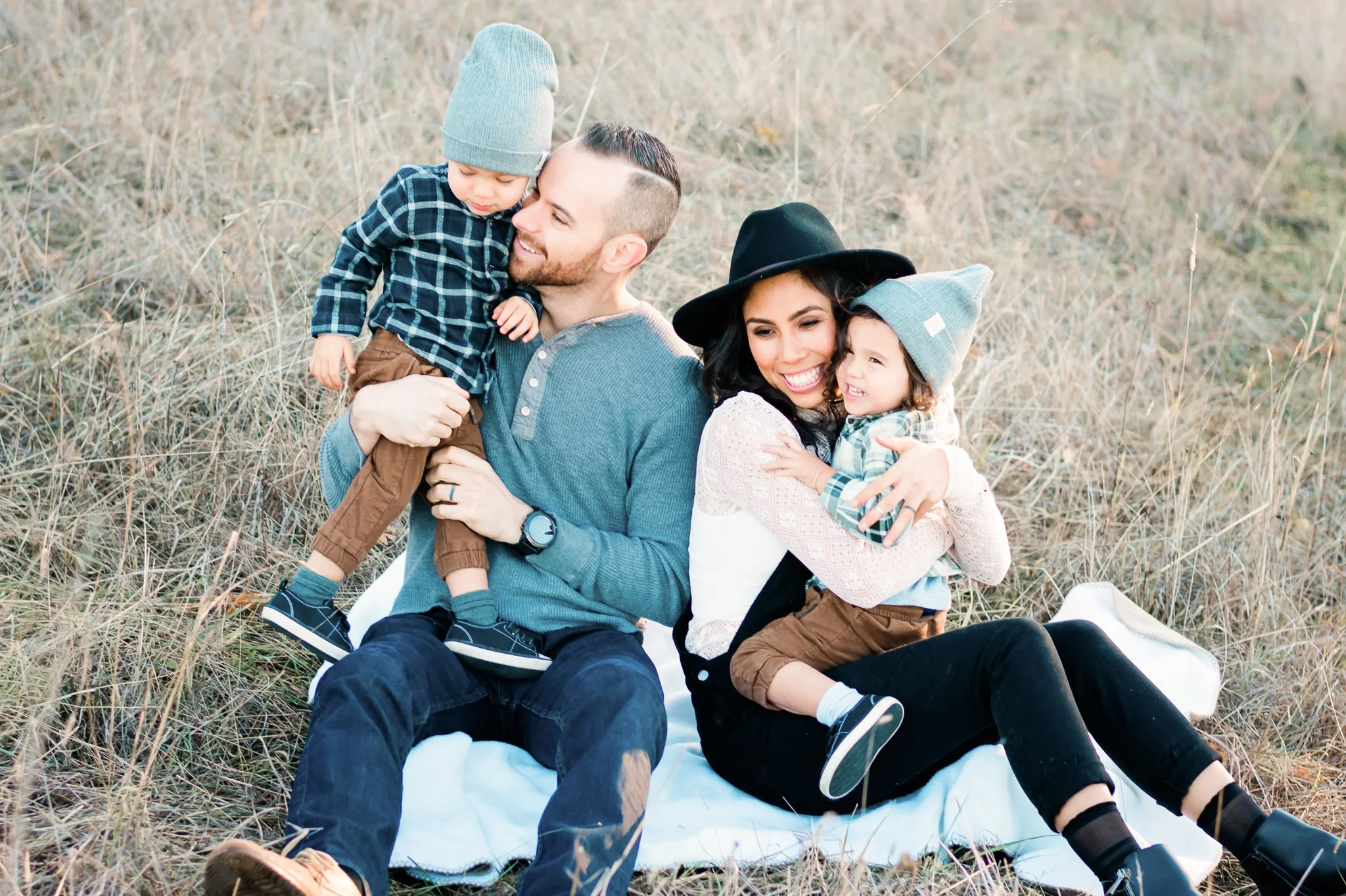 family photos with twins, summer family photos, family photography, photos with toddlers, two year old boy photoshoot, lifestyle family, photography | Portland, OR Photographer - Elizabeth Hite Photography