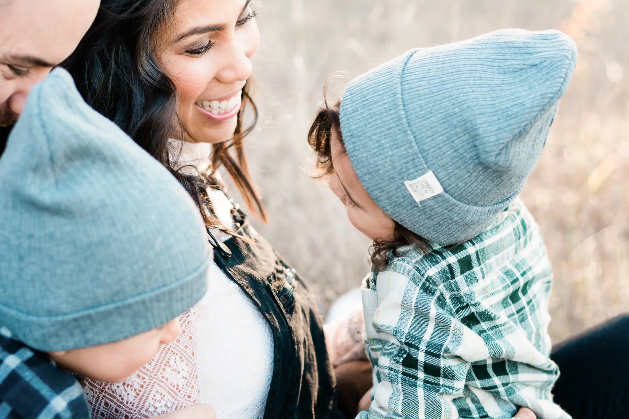 family photos with twins, summer family photos, family photography, photos with toddlers, two year old boy photoshoot, lifestyle family, photography | Portland, OR Photographer - Elizabeth Hite Photography