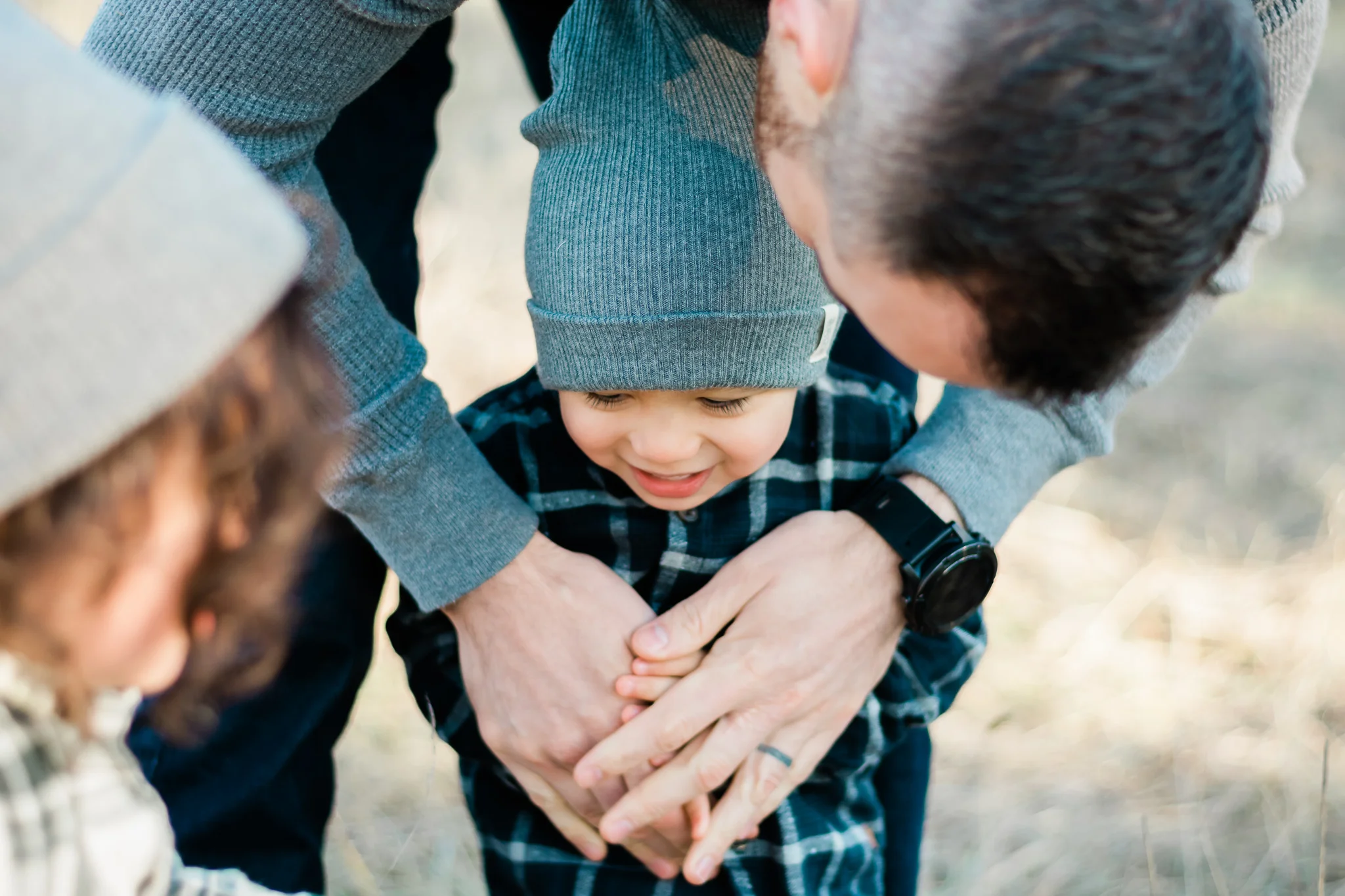 family photos with twins, summer family photos, family photography, photos with toddlers, two year old boy photoshoot, lifestyle family, photography | Portland, OR Photographer - Elizabeth Hite Photography