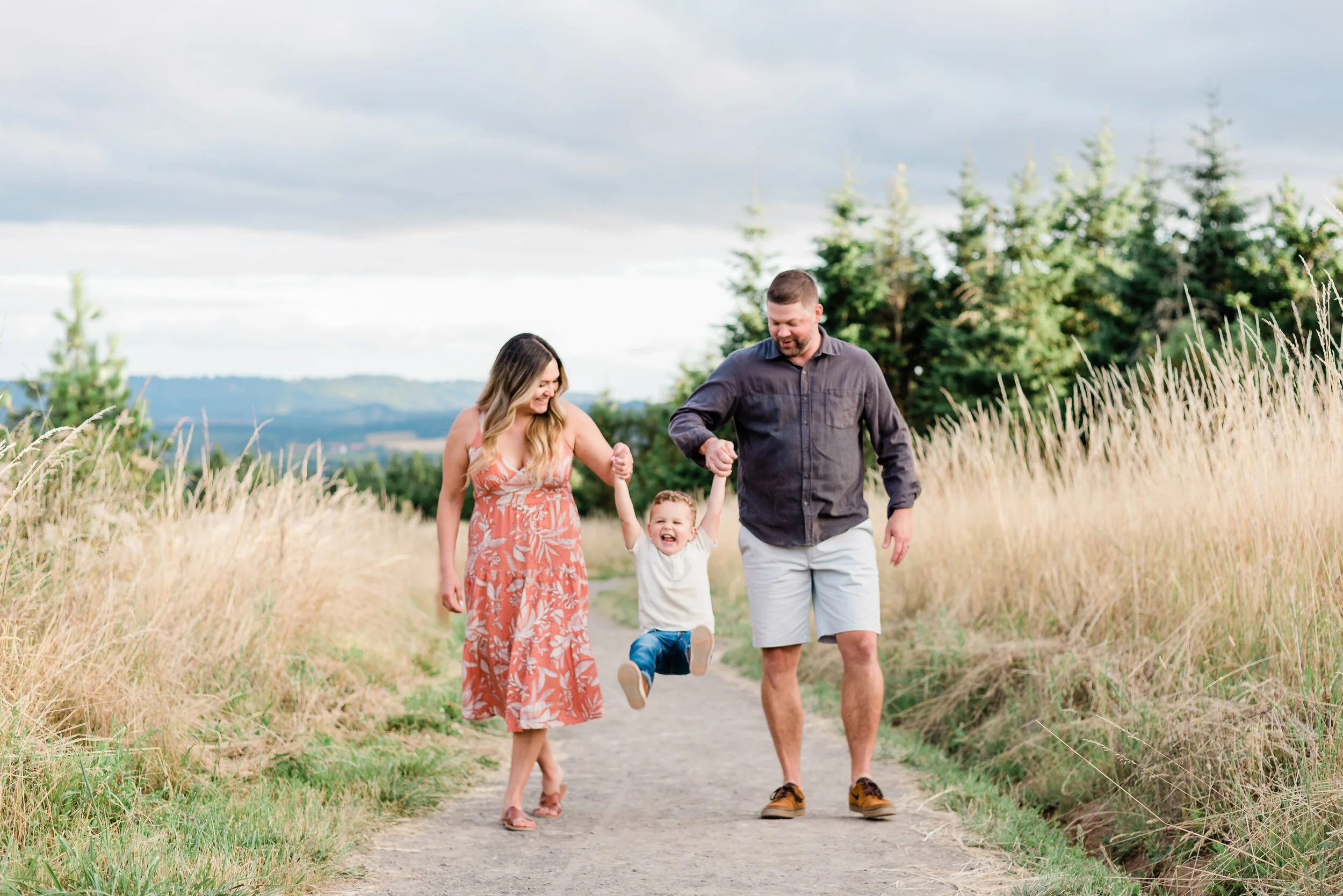  Outdoor Family Photography at Cooper Mountain Nature Park