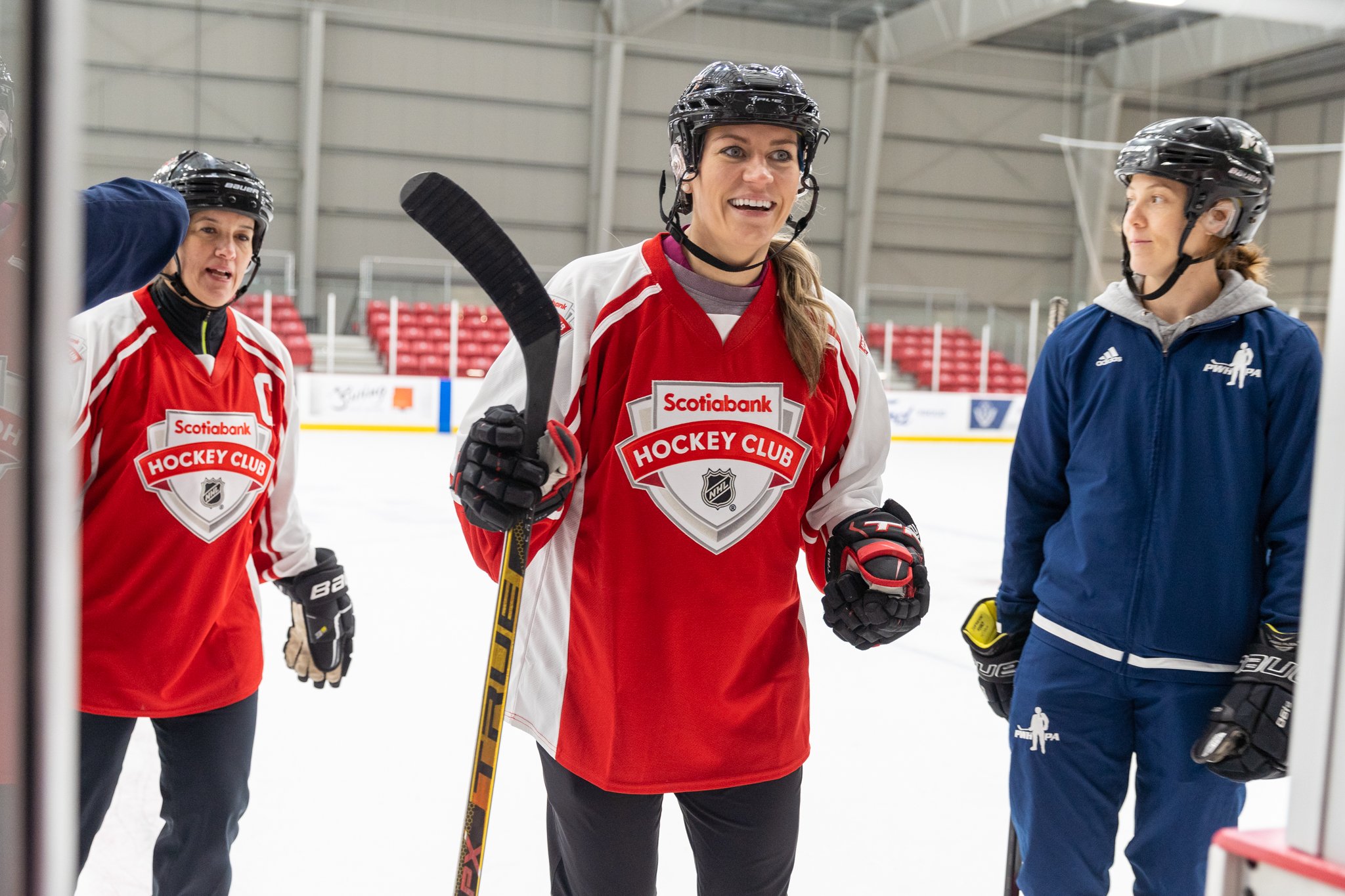 20220403_JennaHum_ScotiabankGirlsHockeyFest_029.jpg