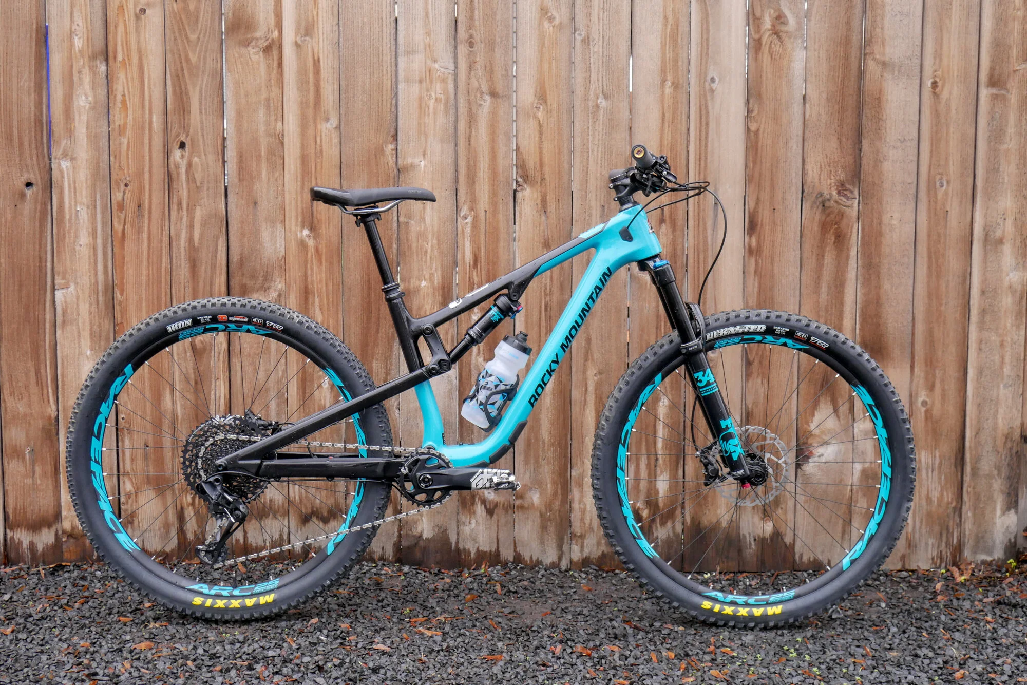 2019 rocky mountain thunderbolt