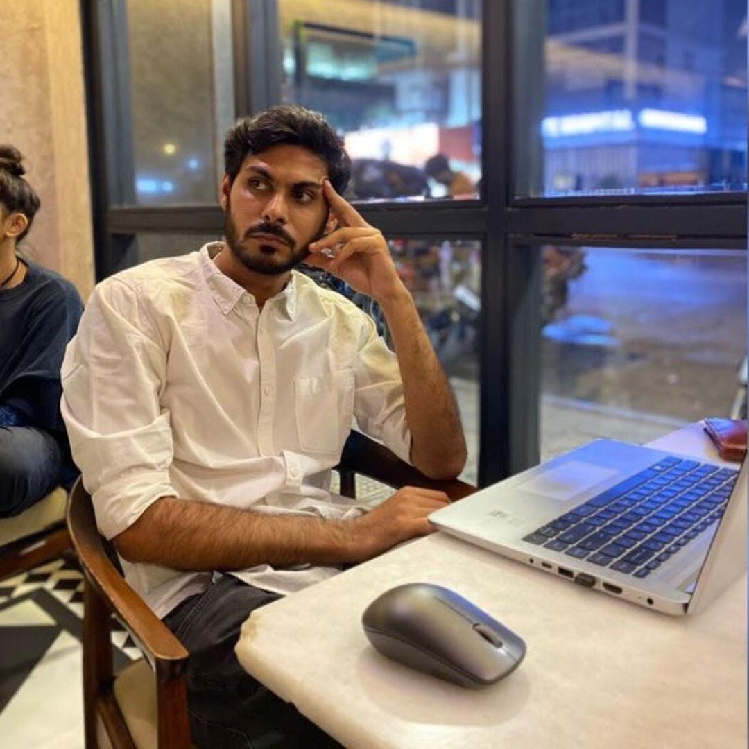 When they say free wifi but it's at 10kbps #agencylife 

.

.

.

#outland #outlandcircle #socialmedia #socialmediamarketing #socialmediaagency #socialmediaagencybangalore #socialmediaagencyindia #growth #growthmarketing #content #contentmarketing #d