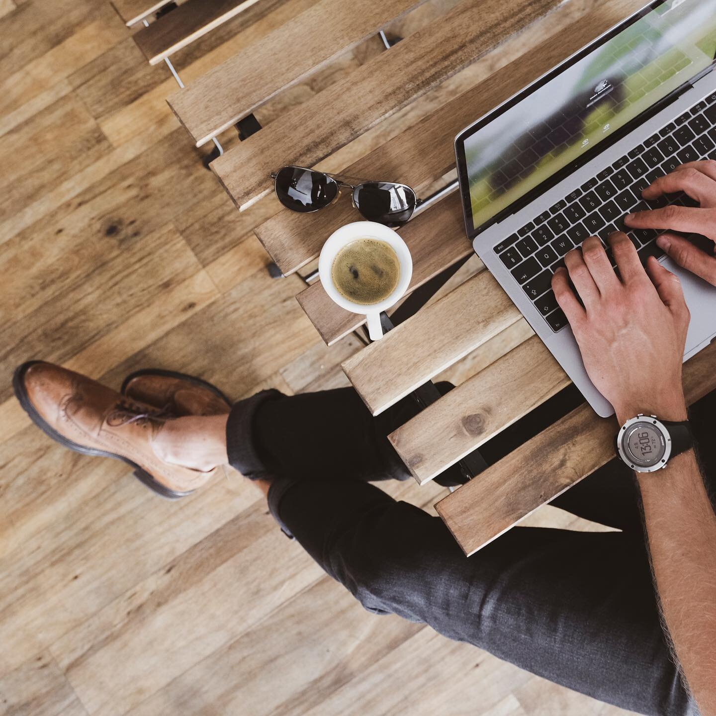 Everyone works in different ways. But at BookinnB&amp;B, we make sure everyone works in the same way - in a silence and good coffee! Whether you&rsquo;re brainstorming in our private rooms or suites, having a meeting in our lobby area under monastery