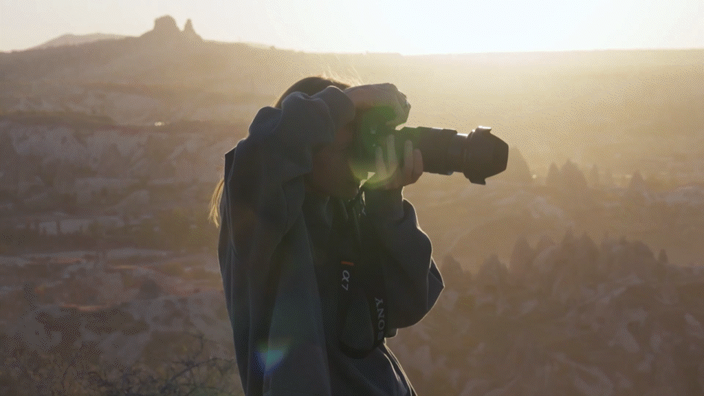 Sony Travel GIF.gif